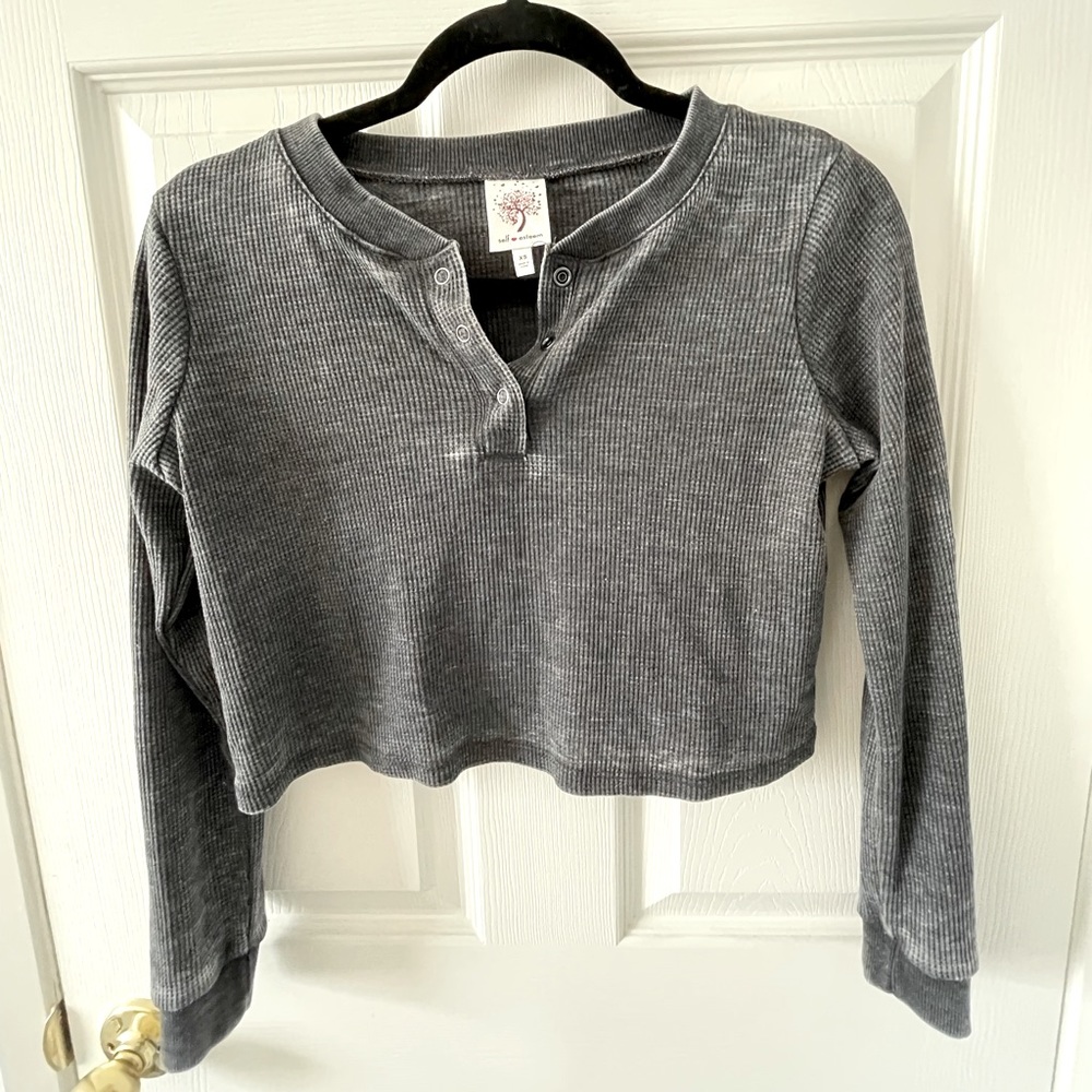 Cropped long sleeve